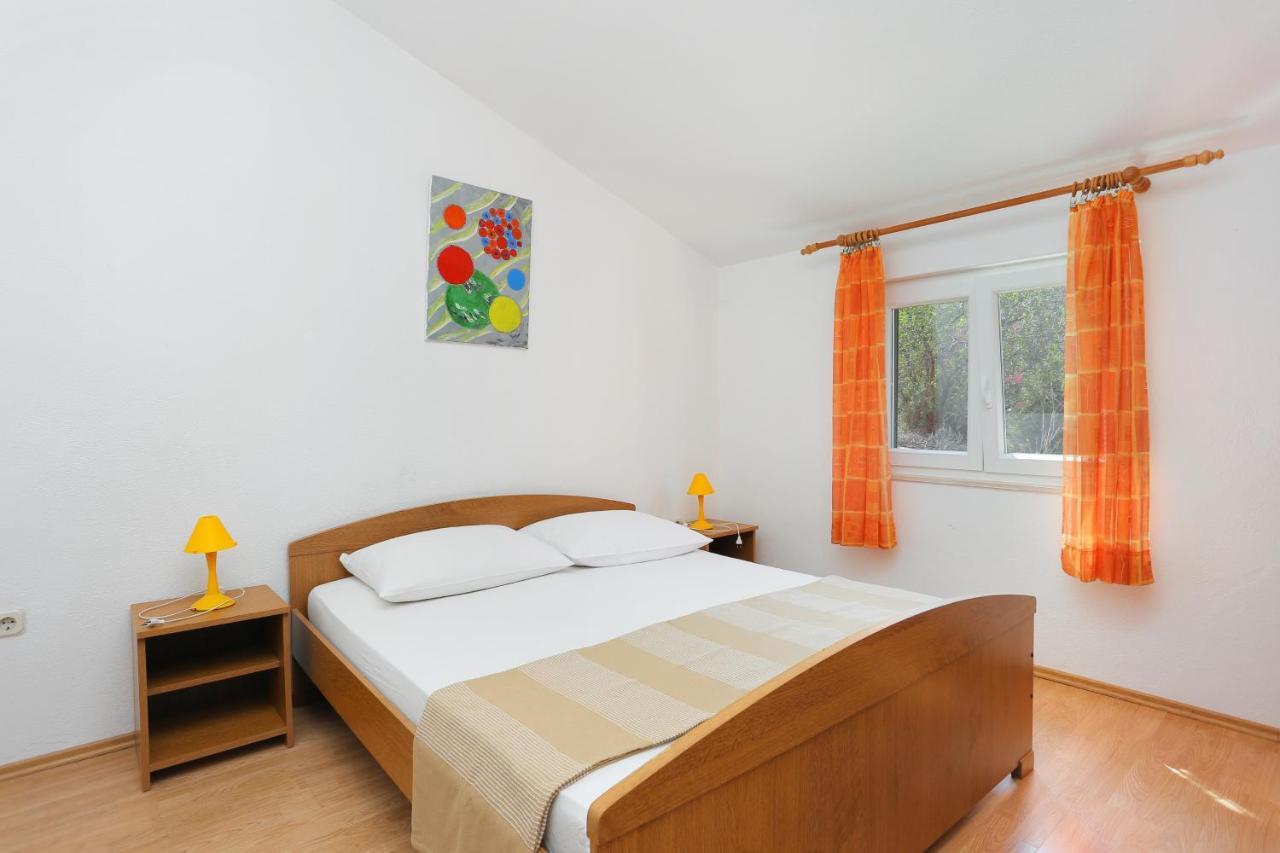 Apartments By The Sea Arbanija, Ciovo - 4320 Trogir Exterior foto